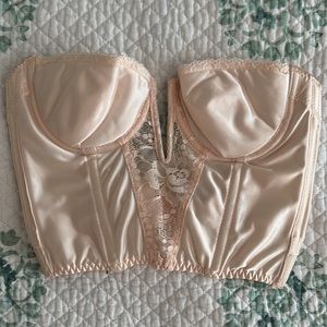 Vintage with Tag, Barney’s New York Blush/Cream lace corset 32B
